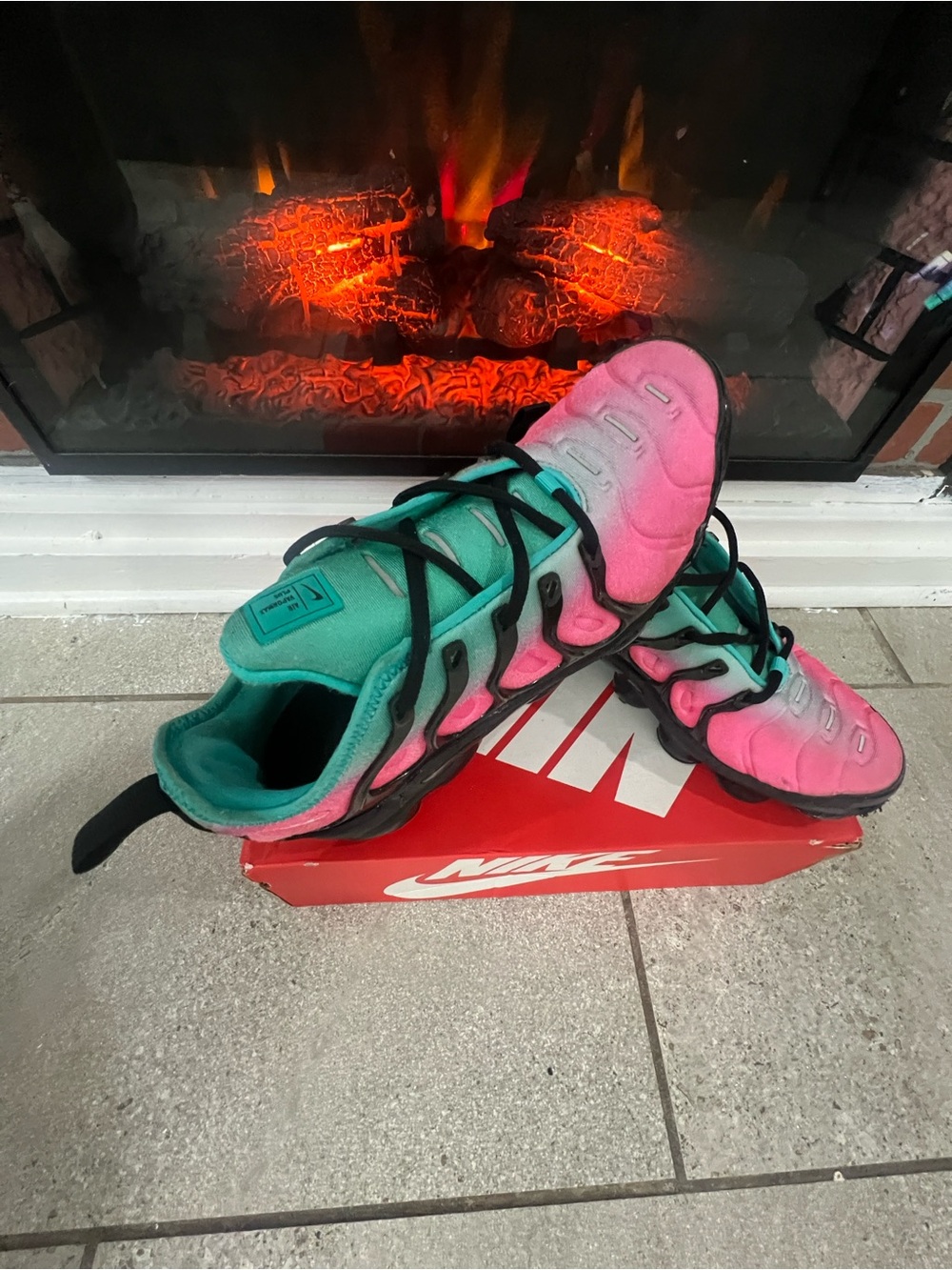 Nike Air VaporMax Plus Pink Teal Ombré Women's Lace Up Sneakers Cushioned - Picture 3 of 7